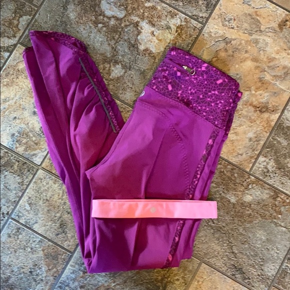Lulu leggings, Headband, & racerback included - Picture 3 of 7